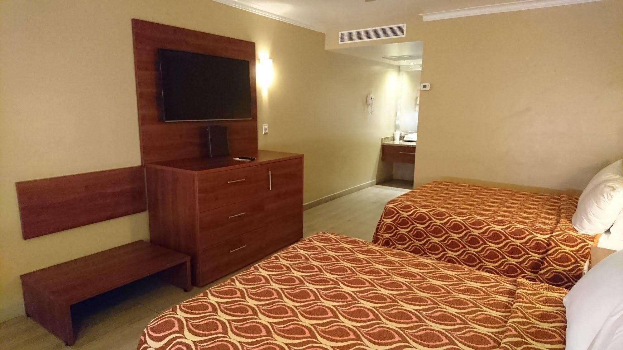 Hotel San Sebastian Hermosillo Dış mekan fotoğraf